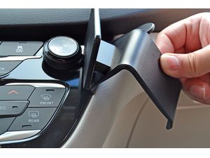 Brodit ProClip montážní konzole pro Chrysler Voyager 20-24/Pacifica 16-24, na střed vpravo dolů