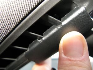 Brodit ProClip montážní konzole pro Volvo XC90 15-24, vlevo na sloupek