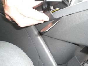 Brodit ProClip Halterung für Toyota Prius 10-15, Mitteltunnel