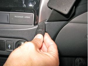 Brodit Монтажна скоба ProClip за Fiat Fullback 16-21/Mitsubishi L200 16-19, централно дясно