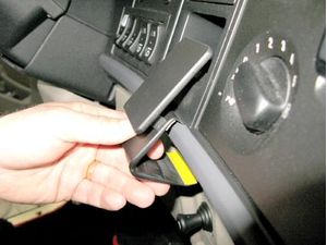 Brodit Монтажна скоба ProClip за Scania R-серия 10-16, централно ляво