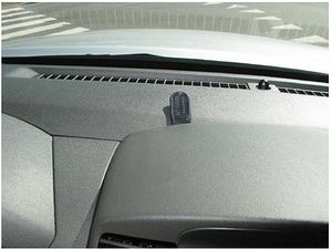 Brodit ProClip montážní konzole pro Nissan King Cab 11-15, Navara 11-15, na střed