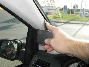 Brodit ProClip Halterung für Mercedes Benz B-Klasse 05-11, links an Säule