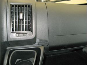 Brodit ProClip Citroen Jumper/Fiat Ducato 15-21/Peugeot Boxer 15-24/Opel Movano 23-24, na střed
