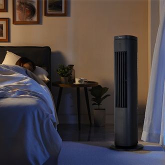 MIDEA MAC402R0BPK Ventilátor párásítóval, fekete színű