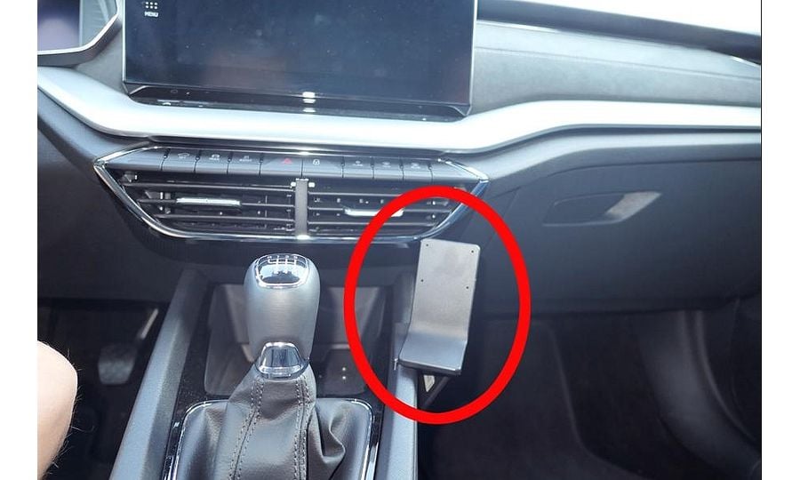 Brodit Монтажна скоба ProClip за Skoda Octavia IV 20-24, от центъра надясно до долу