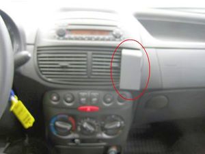 Brodit ProClip montážní konzole pro Fiat Punto 04-07, na střed