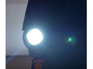 TOLSEN Akkumulátoros kézi LED-es zseblámpa 20V, 10W, 6500K, akkumulátor nélkül