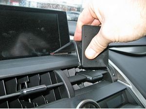 Brodit Suport de montare ProClip pentru Lexus NX Seria 18-21, pe centru