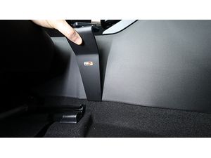 Brodit ProClip montážní konzole pro Hyundai Kona/Kona Hybrid 24-25, na střed vpravo dolů