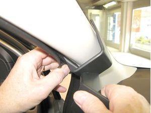 Brodit ProClip montážní konzole pro Ford Focus 11-18, vlevo na sloupek