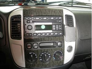 Brodit ProClip rögzítő konzol Ford Escape 01-07 / Maverick 01-07, center