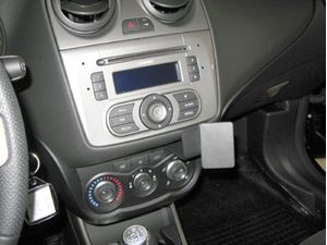 Brodit ProClip Halterung für Alfa Romeo MiTo 09-18, in der Mitte