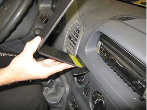 Brodit Suport de montare ProClip pentru Mercedes Benz Sprinter 00-06, pentru centru