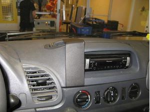 Brodit Suport de montare ProClip pentru Mercedes Benz Sprinter 00-06, pentru centru