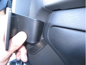Brodit Suport de montare ProClip pentru Isuzu D-Max 12-20, centru dreapta