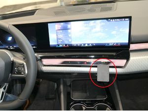 Brodit Монтажна скоба ProClip за BMW 5 (G60, G61, G68) 24-24, по средата