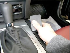 Brodit ProClip a Mercedes Benz E-osztály kabriójához 10-14/Coupé 10-17, középen lefelé