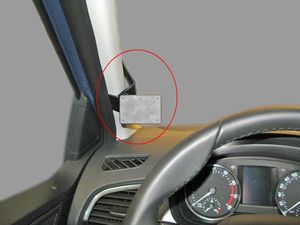 Brodit Монтажна скоба ProClip за Skoda Fabia 15-21, отляво на колоната