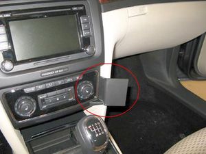 Brodit ProClip montážní konzole pro Škoda Superb 09-15, na střed vpravo dolů