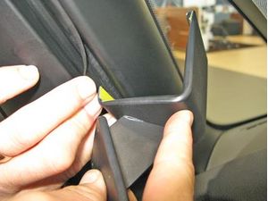 Brodit ProClip montážní konzole pro BMW 2 Active/Gran Tourer F45/F46 14-21, vlevo na sloupek