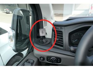 Brodit ProClip montážní konzole pro Ford Transit 20-24, zesílený, vlevo místo držáku nápoje