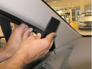 Brodit ProClip montážní konzole pro Renault Captur 14-19, vlevo na sloupek