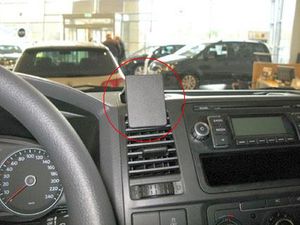Brodit ProClip Volkswagen Caravelle/T5 Transporter/Pickup 10-15 (само за купето без капак), за центъра