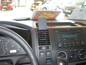Brodit ProClip Volkswagen T5 Transporter/Pickup 03-09/Shuttle 03-10/Caravelle 04-09, balközép