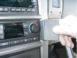 Brodit ProClip montážní konzole pro Hummer H2 03-07, na střed