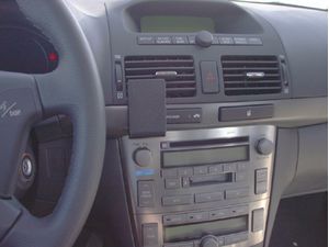 Brodit Suport de montare ProClip pentru Toyota Avensis 03-08, centru stânga