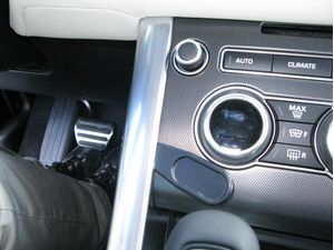 Brodit ProClip montážní konzole pro Land Rover Range Rover Sport 14-22, na střed vlevo