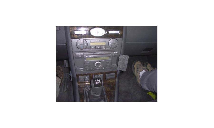 Brodit ProClip montážní konzole pro Ford Mondeo, 04-07, na střed