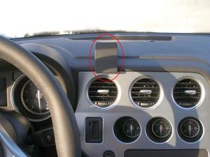 Brodit ProClip Halterung für Alfa Romeo 159/Brera/Spider/GTV 06-13, Mitte links