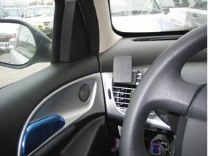 Brodit ProClip montážní konzole pro Lancia Ypsilon 03-11, vlevo