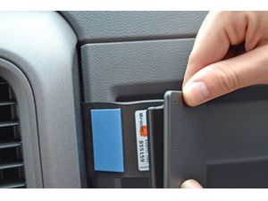 Brodit ProClip montážní konzole pro Dodge Ram Pick Up 1500 13-18, na střed