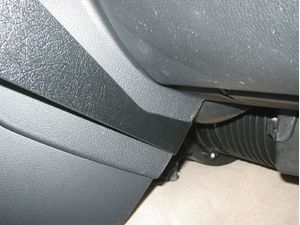 Brodit ProClip montážní konzole pro Land Rover Freelander 98-03, na střed vpravo
