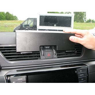 Brodit Suport de montare ProClip pentru Skoda Superb 16-23, întărit, pe centru