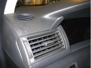 Brodit ProClip montážní konzole pro Toyota Corolla 02-07, vlevo
