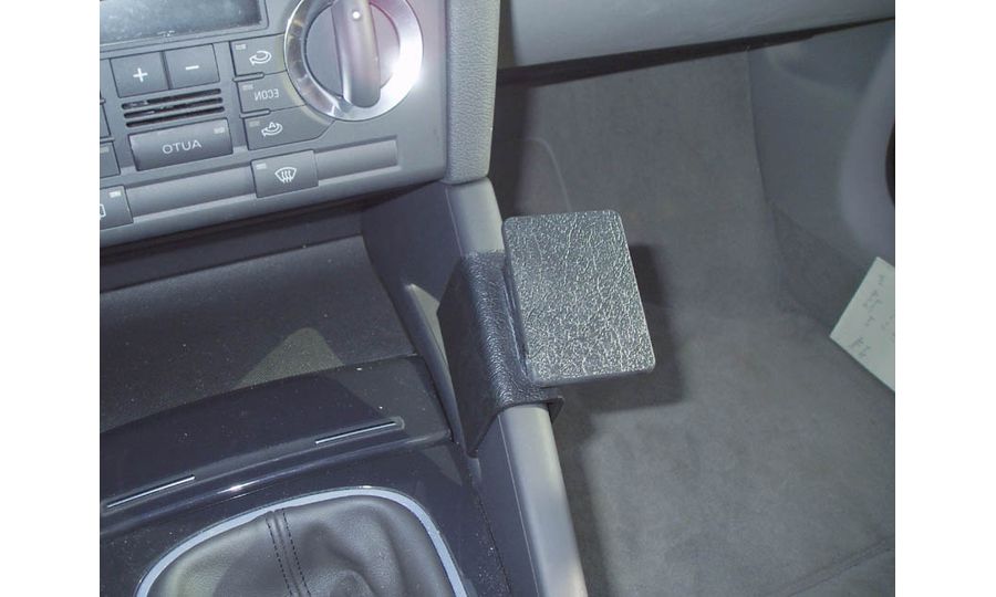 Brodit ProClip montážní konzole pro Audi A3 03-12/S3 03-06, na střed