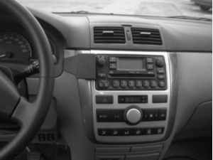 Brodit ProClip Toyota Avensis Verso 01-05 /SportsVan 02-04 - nur man.getriebe, Mitte links