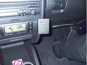 Brodit ProClip montážní konzole pro Seat Leon 00-05, Toledo 99b-03, na střed