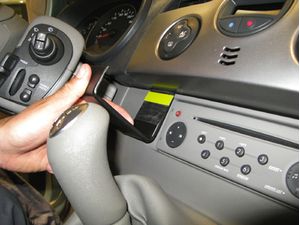 Brodit ProClip Halterung für Renault Kangoo 08-13, für Mitte