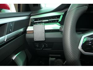 Brodit ProClip pro Volkswagen Arteon 17-24/Passat 15-23/Alltrack 16-23, vlevo pod mřížku