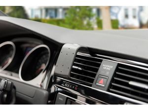 Brodit ProClip за Volkswagen Golf VII/Variant/Sportscombi 13-20/Alltrack 17-20, център ляво