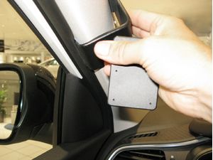 Brodit ProClip montážní konzole pro Renault Kadjar 16-22, vlevo na sloupek