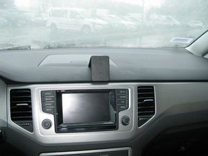 Brodit Монтажна скоба ProClip за Volkswagen Golf Sportsvan 15-21, по средата