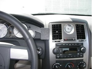 Brodit ProClip tartókonzol Chrysler 300C / 300C Touring 05-10