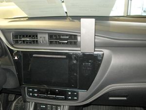 Brodit ProClip tartókonzol Toyota Auris/Auris Full Hybrid 16-19