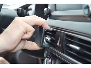 Brodit Suport de montare ProClip pentru Hyundai Kona 18-23, pe centru